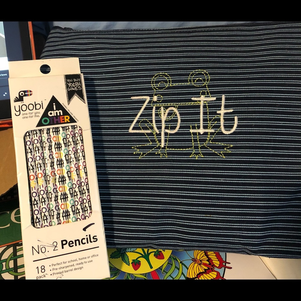 Thirty-one Pouch with pencils NWOT